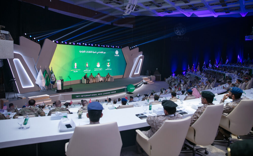 تغطية إعلامية للملتقى الدولي الأول لضباط الصف القياديين