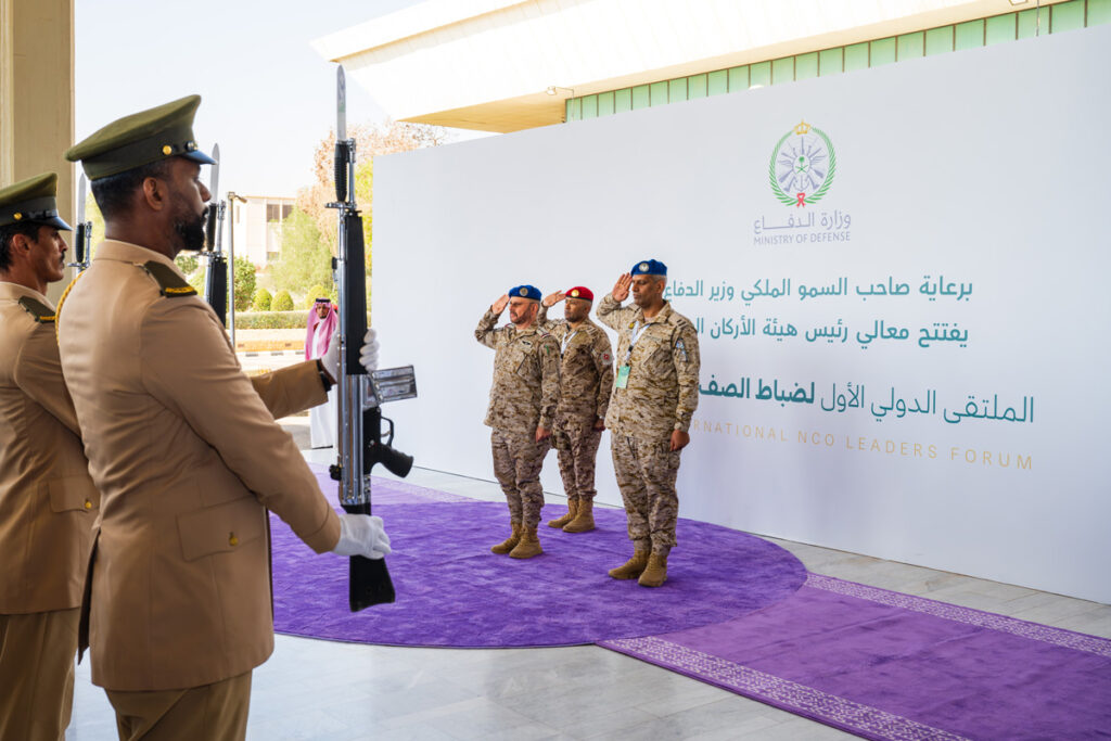 تغطية إعلامية للملتقى الدولي الأول لضباط الصف القياديين