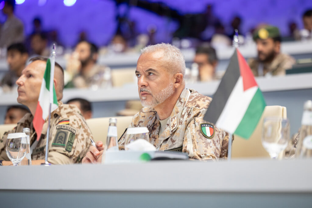 تغطية إعلامية للملتقى الدولي الأول لضباط الصف القياديين